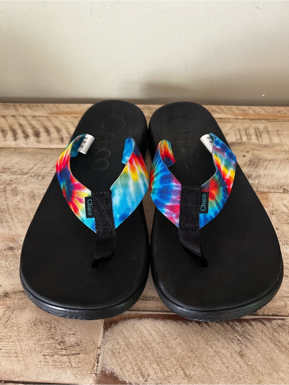 Chaco Women's Chillos Flip Flops. Rainbow Tye Dye. Size 8